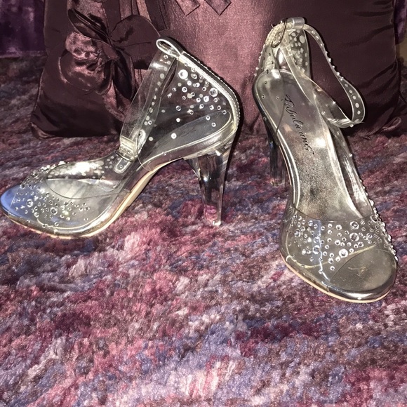 Heels - Picture 1 of 1